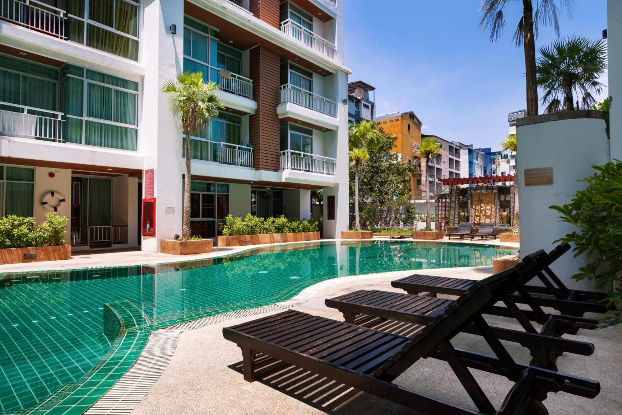 Icheck Inn Residences Patong Exterior photo