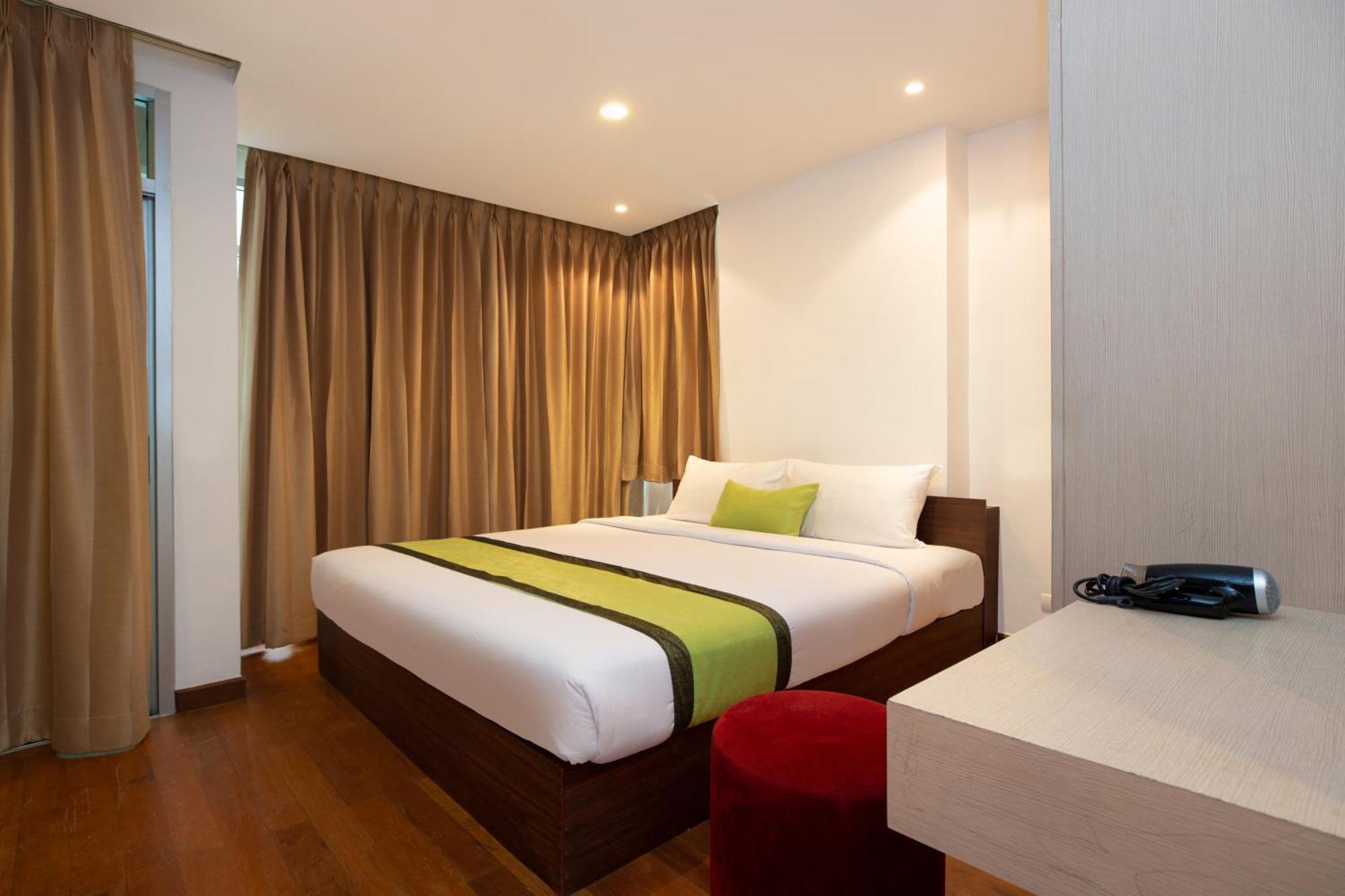 Icheck Inn Residences Patong Exterior photo