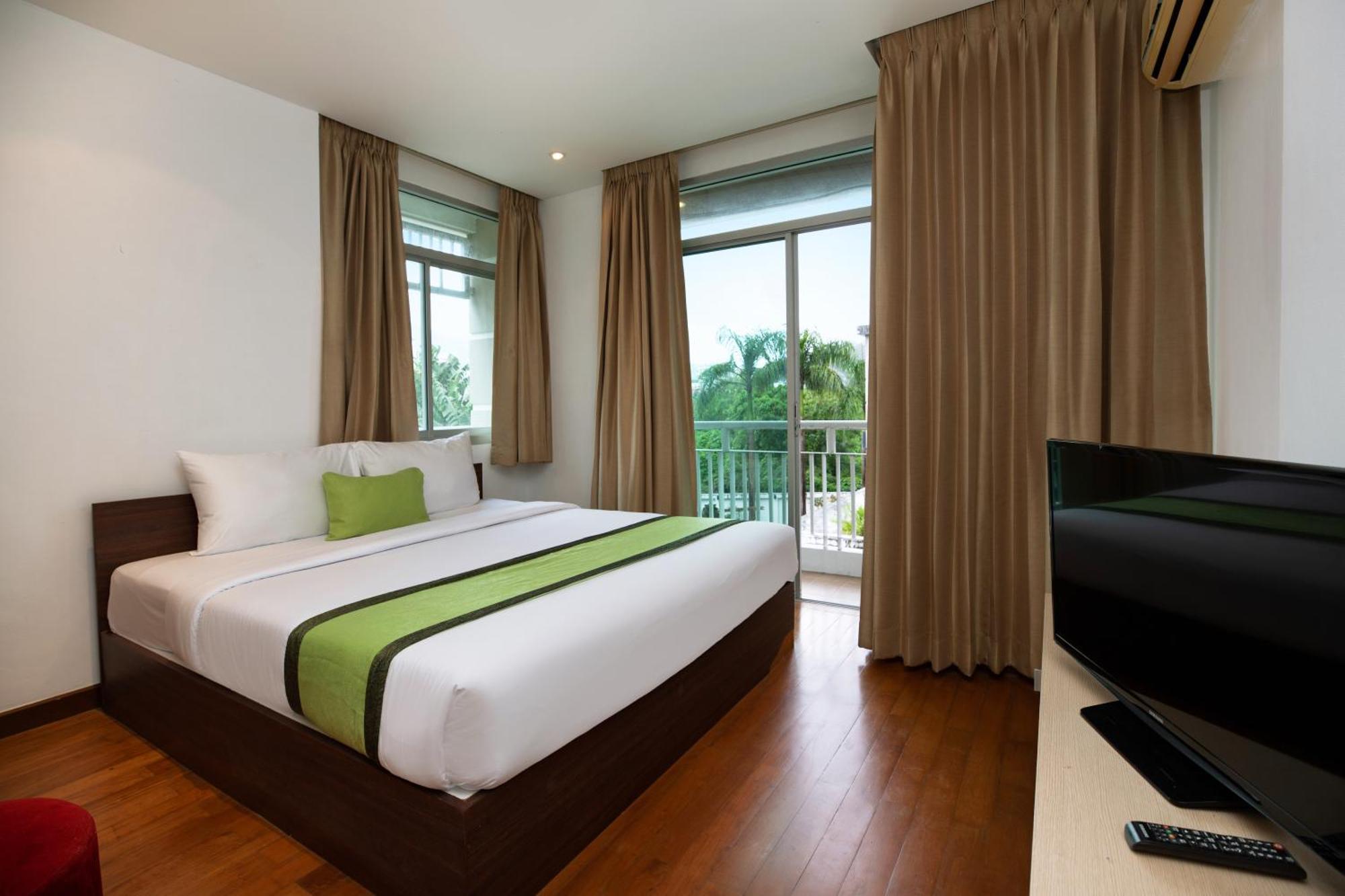Icheck Inn Residences Patong Exterior photo