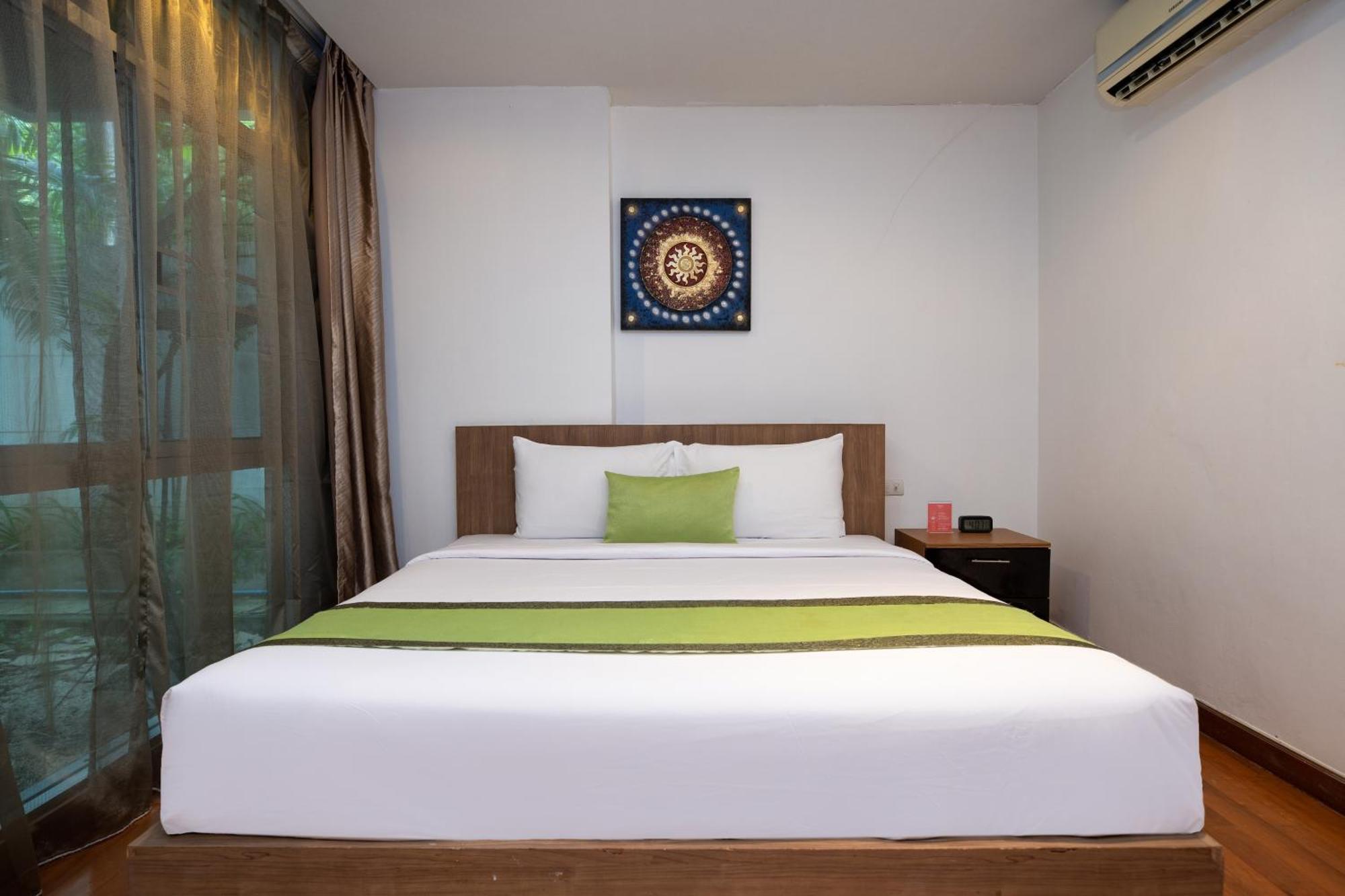 Icheck Inn Residences Patong Exterior photo