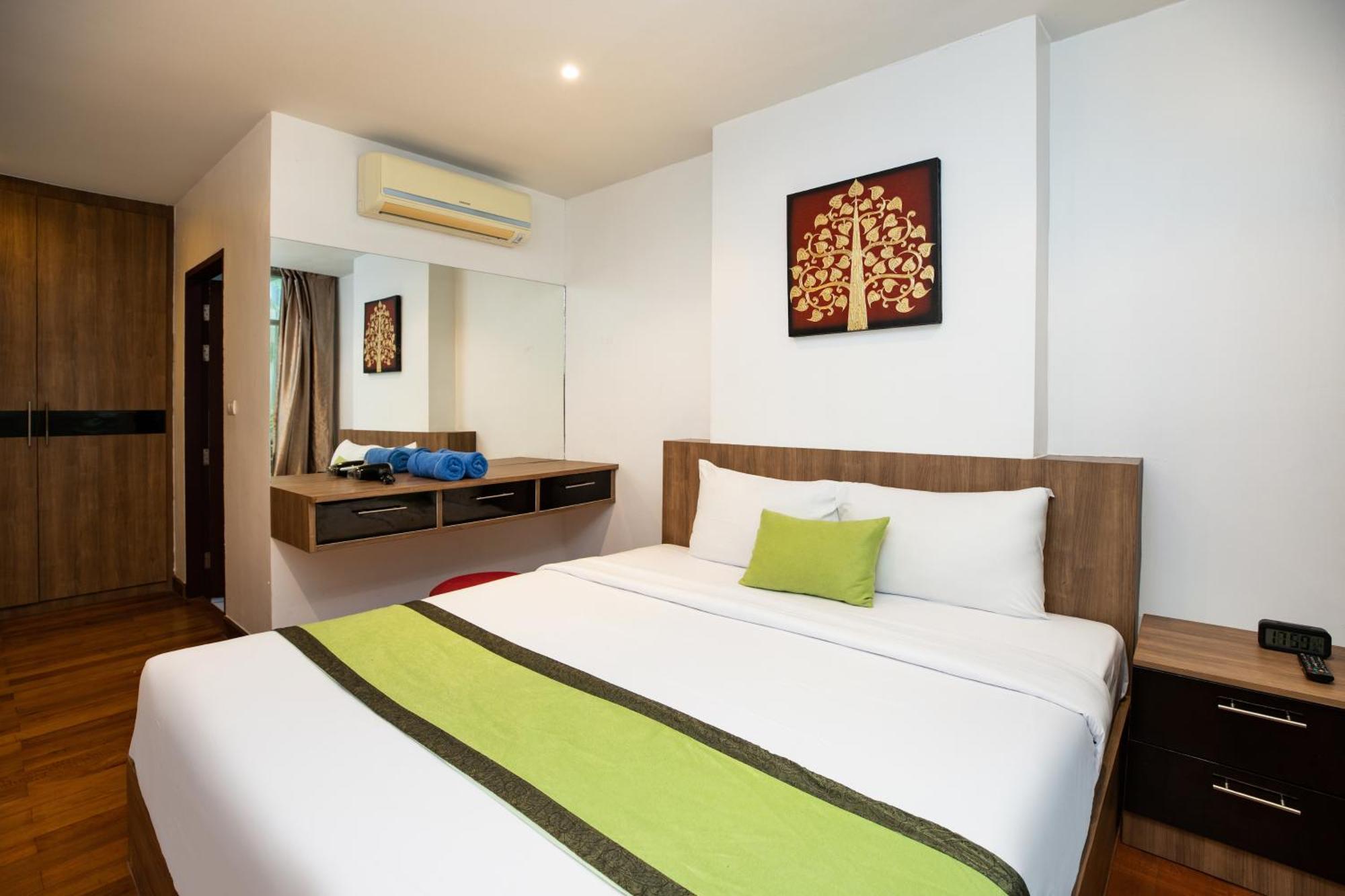 Icheck Inn Residences Patong Exterior photo
