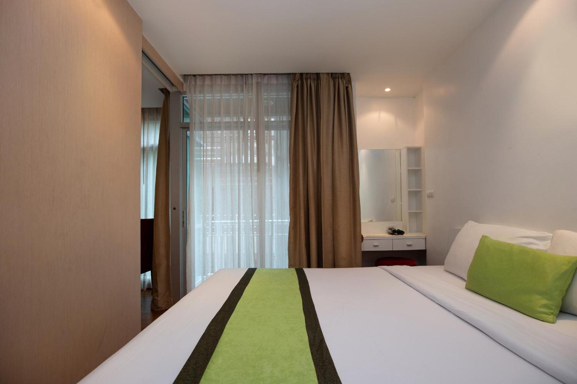 Icheck Inn Residences Patong Exterior photo